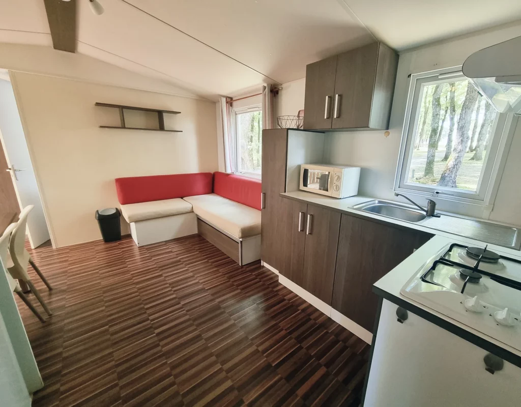 Séjour mobil-home 6 personnes (2)